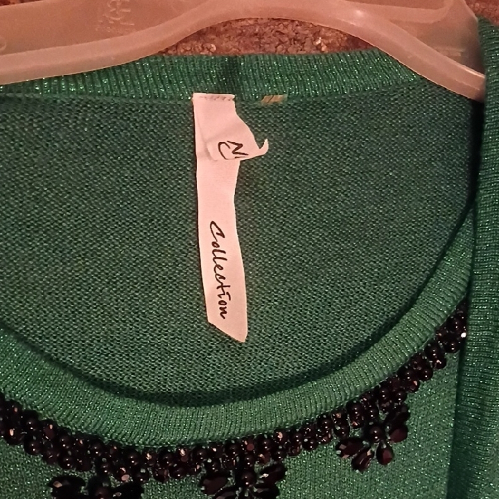 NY Collection Emerald Knit with Beaded Detail - Picture 9 of 10